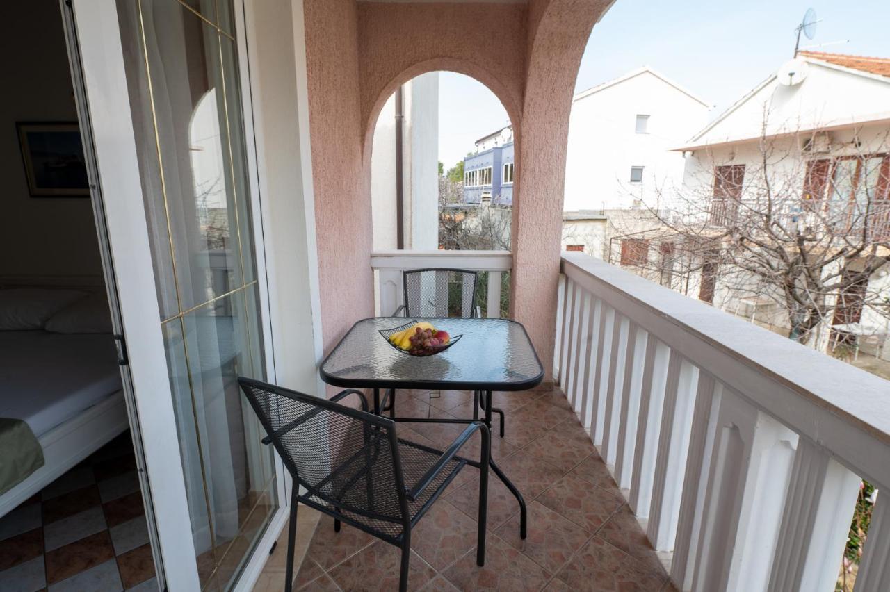Apartmani Marin No1. Vodice Exteriér fotografie