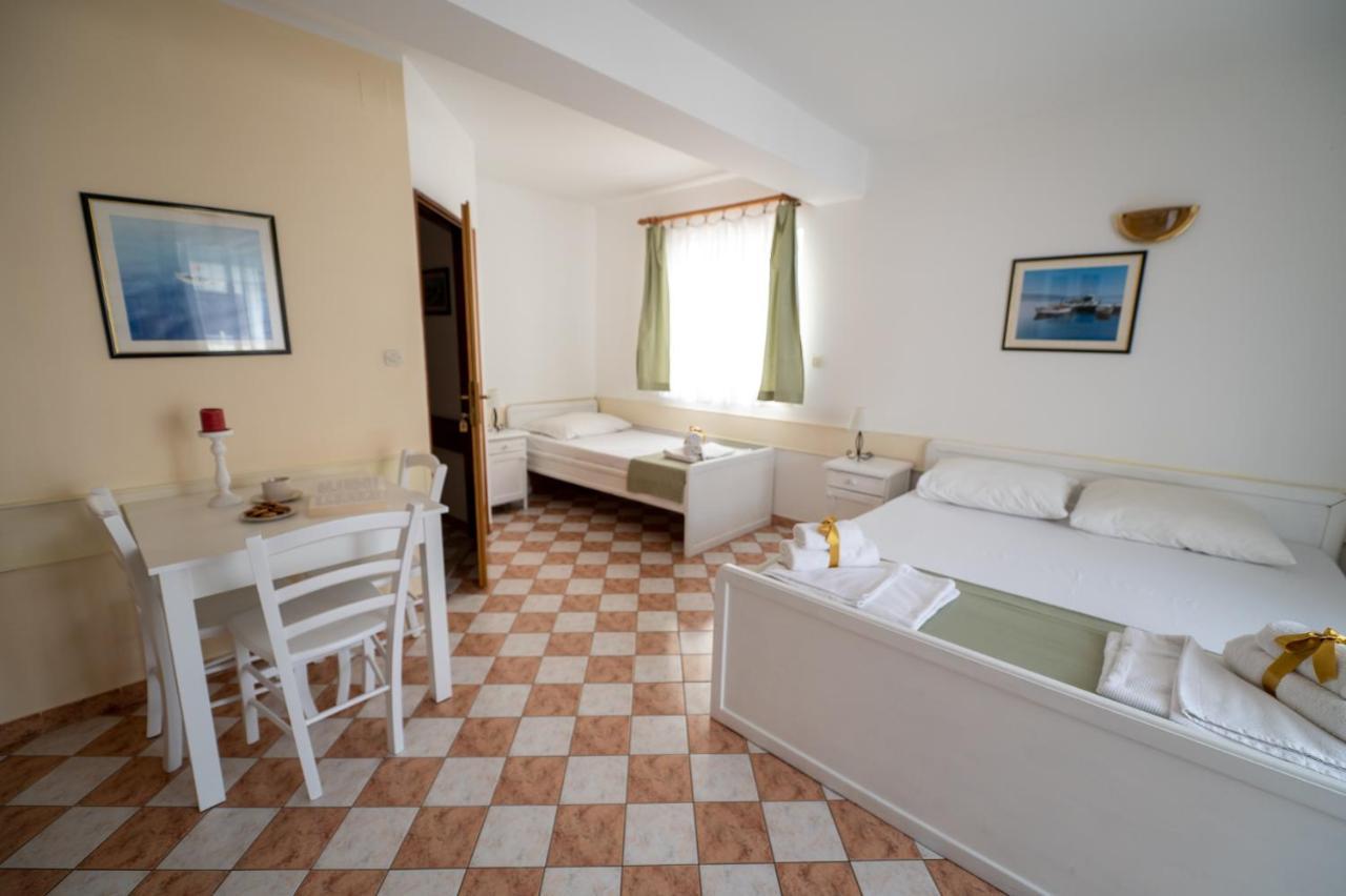 Apartmani Marin No1. Vodice Exteriér fotografie